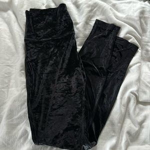 Lululemon crushed velvet wunder leggings NWOT